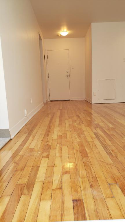 3 1/2 Rénové Chauffé/Eau Chaude/Entrée Laveuse et Sècheuse 1 AVRIL 2026 | 3188837