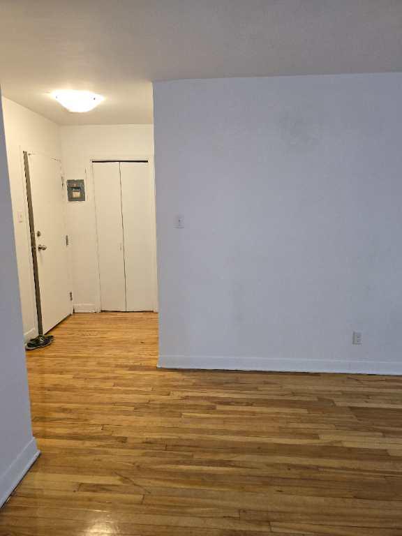 5 1/2 Renove Chauffé, Eau Chaude Entrée Laveuse et Sècheuse Decembre. | 3188856