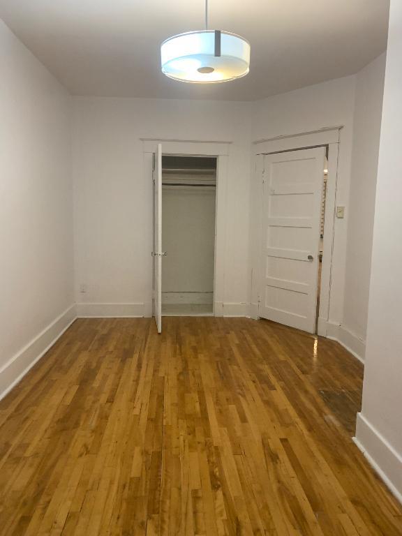 51/2 Montréal Mercier-Anjou métro Cadillac | 3188857