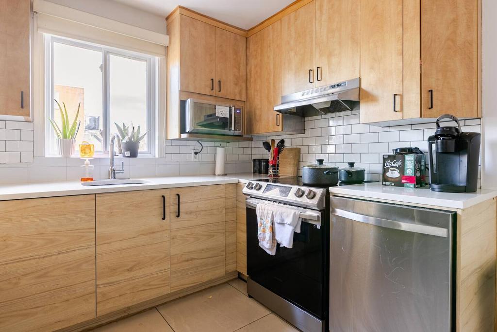 Appartements Meublé 4 1/2, 2 CH à Laval Meublé | 3189201