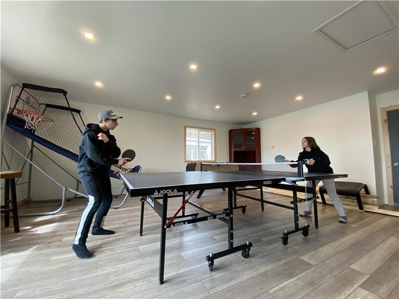 Waterfront Lac Lesage Perfect Sunsets Clean Lake SPA Arcade Ping Pong Foosball Basketball | 3189626