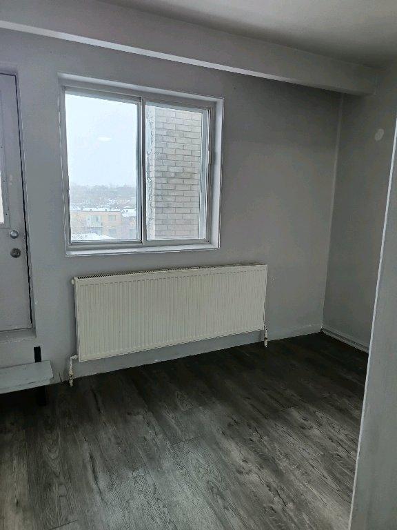 logement à louer 21/2 poêle, frigo inclus. chauffage électricité et eau chaude inclus. Pas d'animaux | 3189676