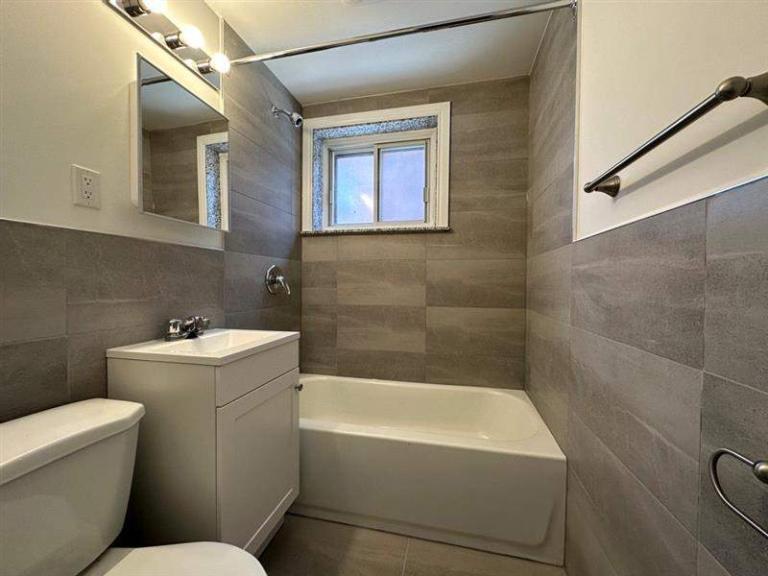 2 CH - 1 SDB - Montréal - $1,335 /mo | 3189770