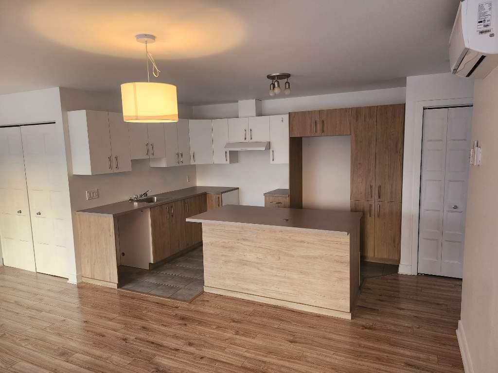Appartement de 2 chambres et 1 salle de bain | 3189776
