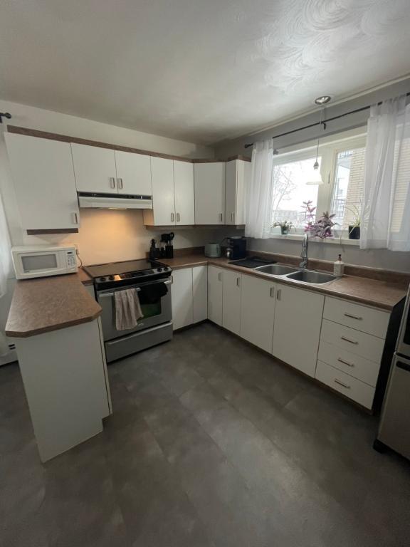 4 1/2 à pied de l'UdeS | 3190171