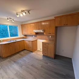 41/2 a Laval dispo Maintenant internet 1 stationnements, Thermopompe chaud et froid Locker privé inclus | 3190268