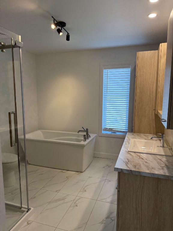 Grand 5 1/2 avec petit cours priver | 3190584