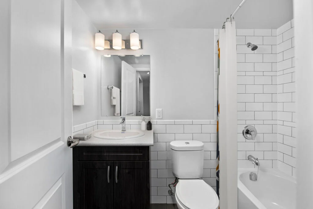 Pacific Way Apartments | 3190907