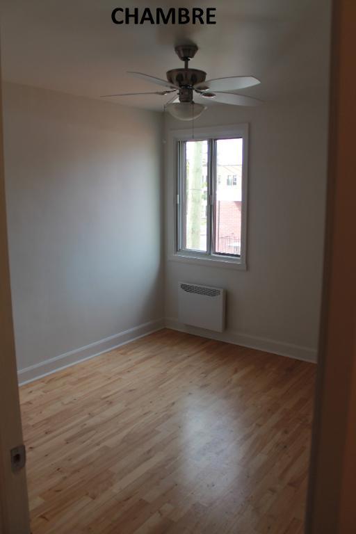 3 1/2 Est de Montréal | 3192147