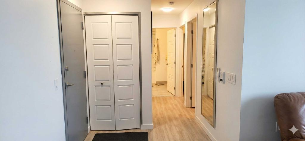 RARE : 4 1/2 au dernier étage côté sud (Cession de bail) | 3192530