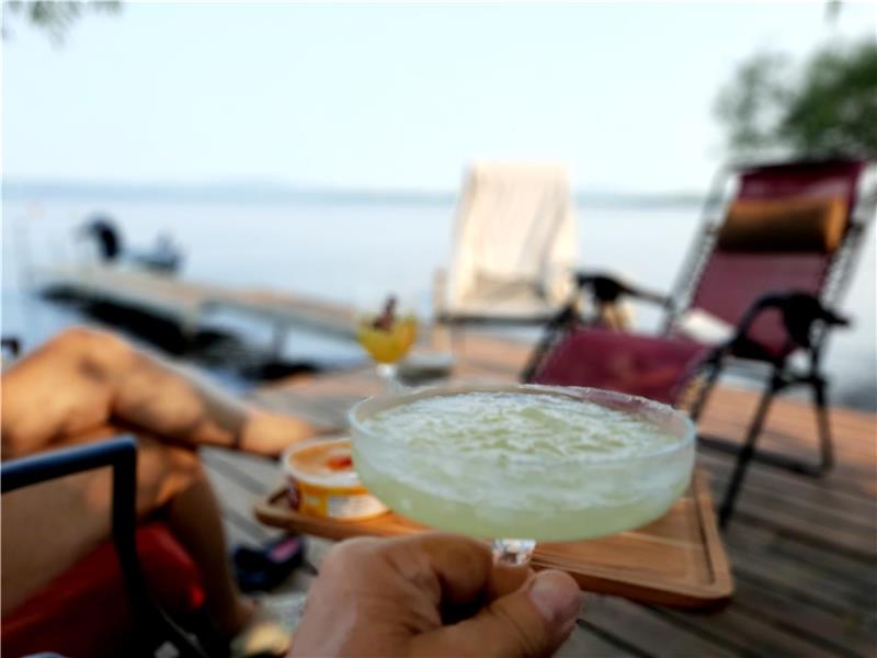 Tom's Place at Camp Comfort : A Sanctuary for Naturalists and Cinephiles | 3193194