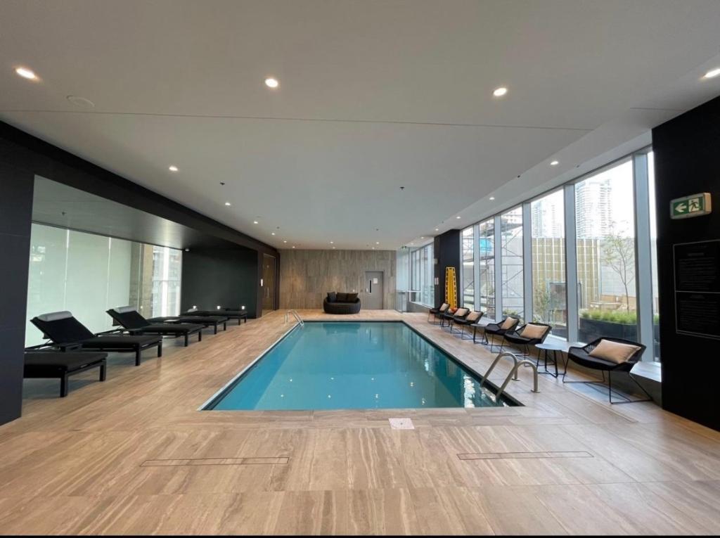 Condo moderne à louer – Vue exceptionnelle au cœur du centre-ville | 3192603