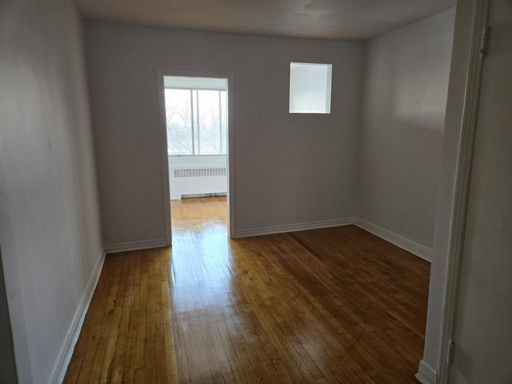 À louer 1400$ – 4 ½ au 2865 Place Darlington, Côte-des-Neiges | 3196216