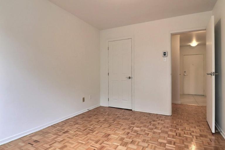 2 CH - 1 SDB - Laval - $1,300 /mo | 3193820