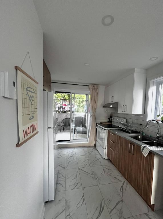 5 1/2, Ste-madeleine, bas de triplex, libre mars, porte patio ,terrasse, très bonne insonorisation, secteur sécuritaire, tranquille, | 3194169