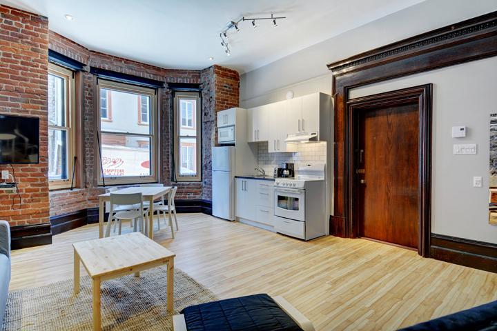 Loft entièrement meublé à louer Vieux-Québec juillet 2026 | 3202707