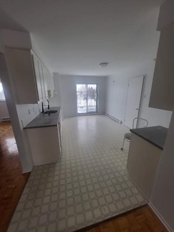 Beau Grand 4 1/2 propre à louer | 3194903