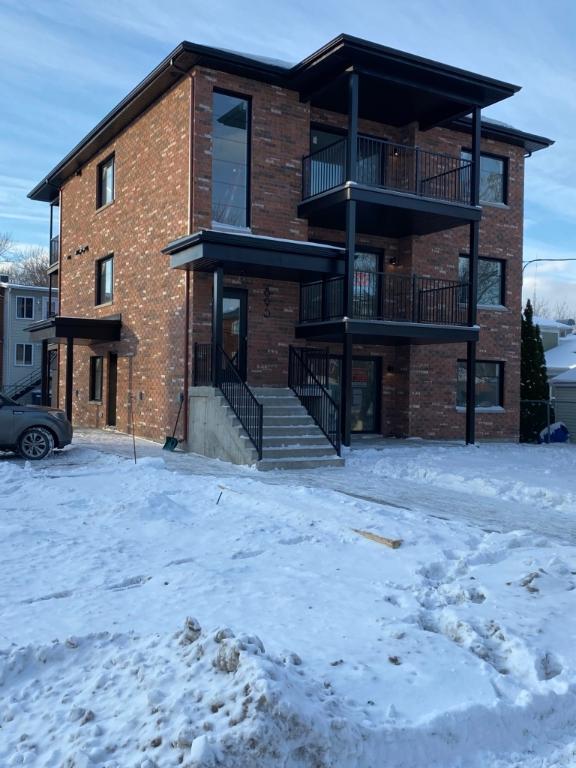 Condo a loué | 3195504