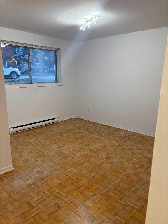 Bel appartement 3 1/2 Laval | 3196189