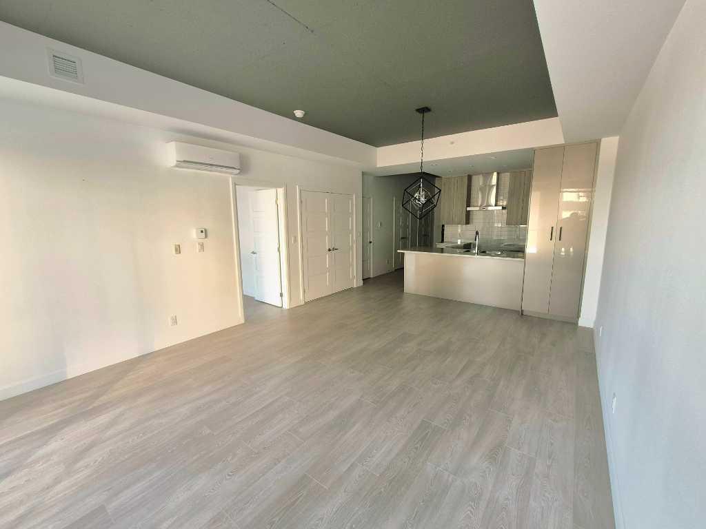 2 Mois Payé Grand et magnifique appartement condo 3 1/2 en CESSION BAIL | 3196437