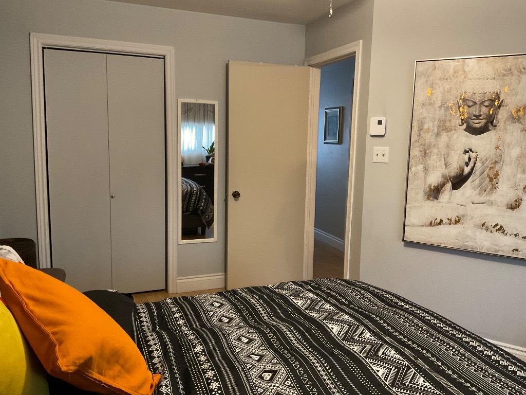 MÉTRO LAVAL GRAND 31/2 RÉNOVÉ HAUT DE TRIPLEX ENTRÉE PRIVÉE LIBRE LE 1er AVRIL | 3197945