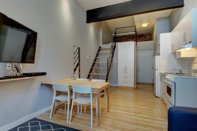 Loft entièrement meublé à louer Vieux-Québec mai 2026 | 3197049