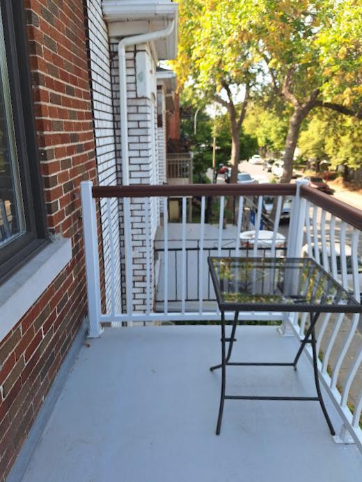 Parc extension 5 1/2 haut de duplex rénové | 3197061