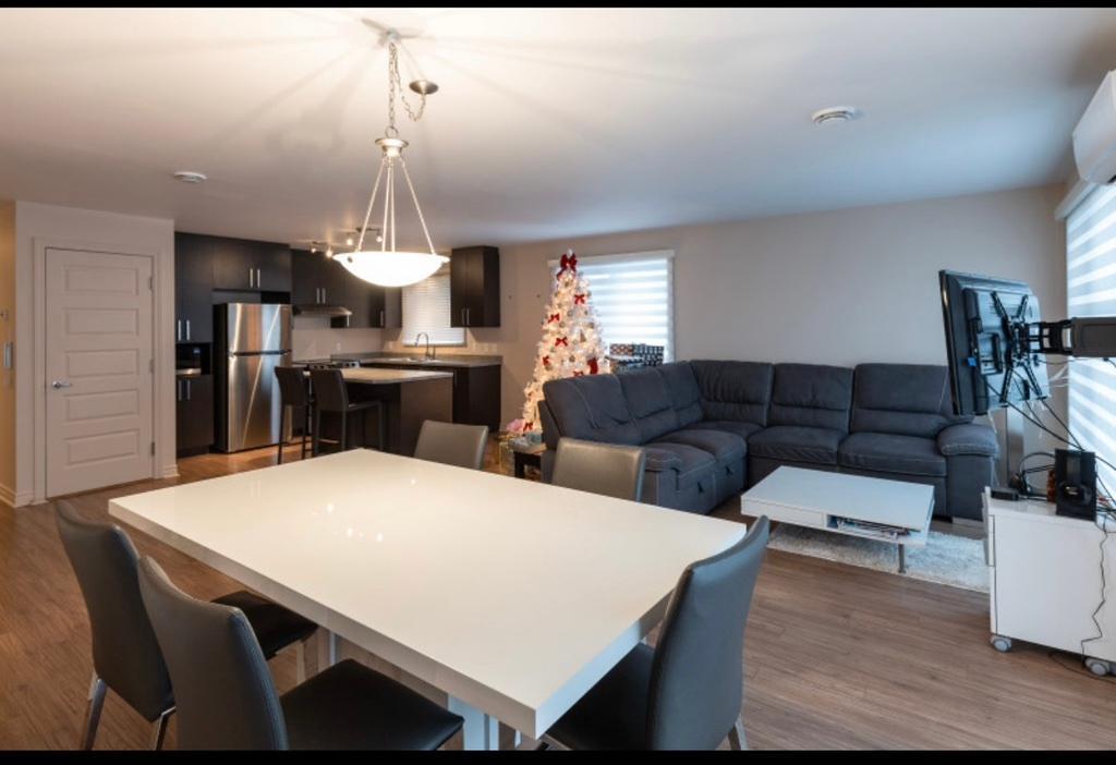 5 1/2, ascenseur privé, paisible, sécuritaire | 3197104