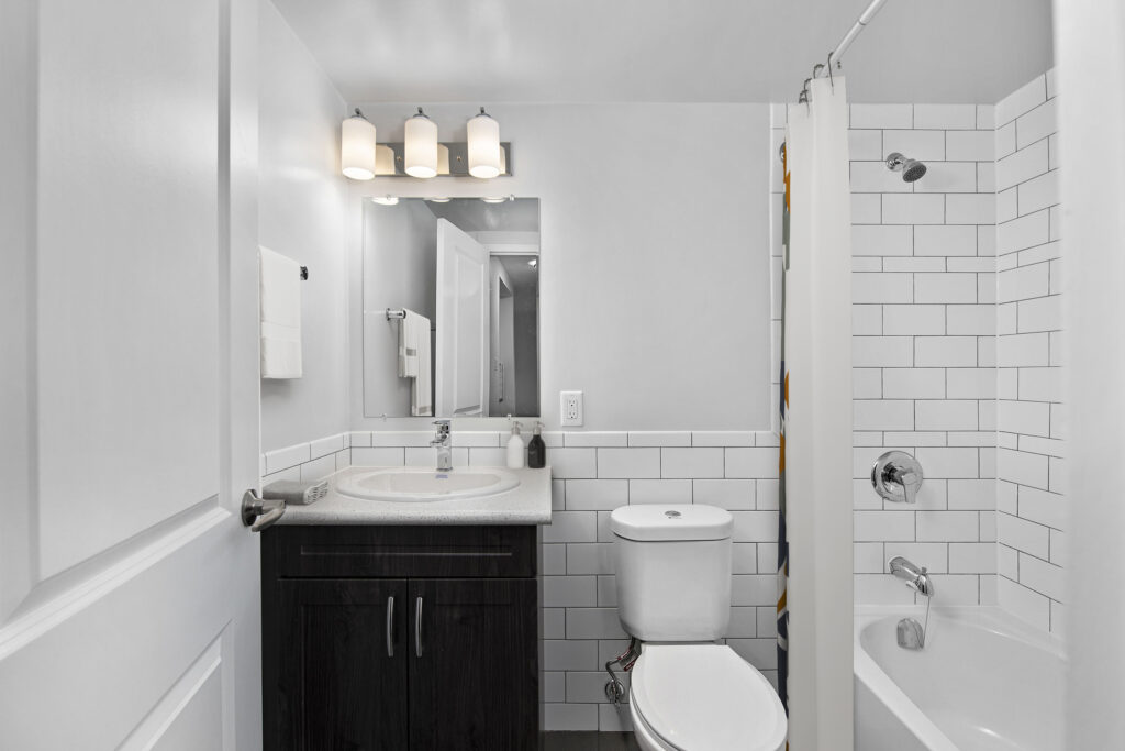 Pacific Way Apartments | 3197730