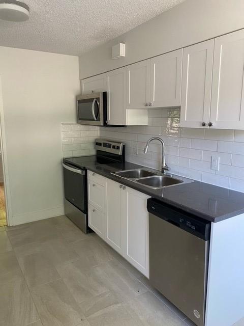 Beaverbrook Lane | 3197734