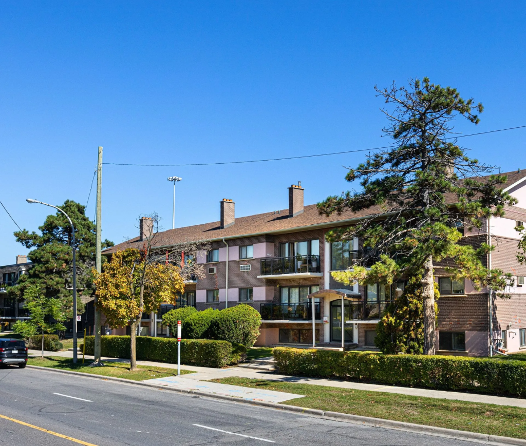 Whitehall Apartments | 3197878