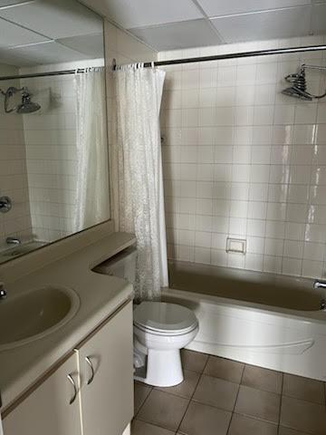 4 1/2 au rez de chaussée Propre Récemment peinturé immeuble paisible pres de rue principal des galeries et transport | 3197902