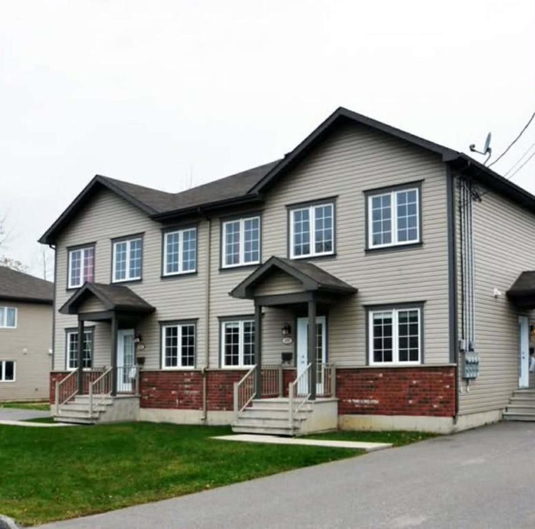 Appartement style condo | 3197924