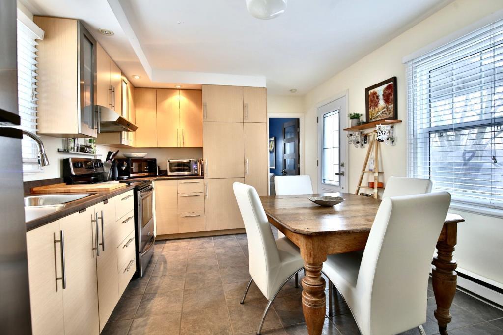 Beau grand 4 1/2 Vieux Longueuil | 3198683