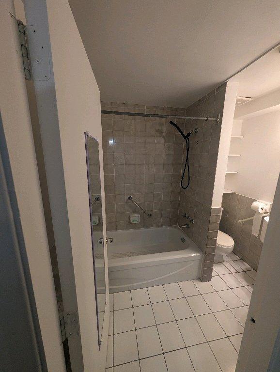 chambre avec salle de bain complète | 3222899