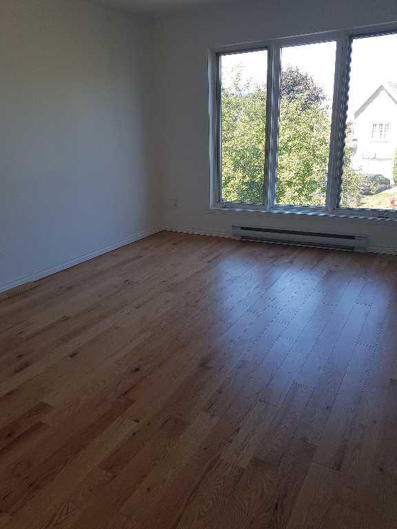 Jolie maison de ville 2 étage à louer à St-Basile Legrand | 3199701