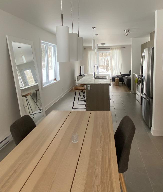 Grand 4 1/2 à l'étage | 3198924