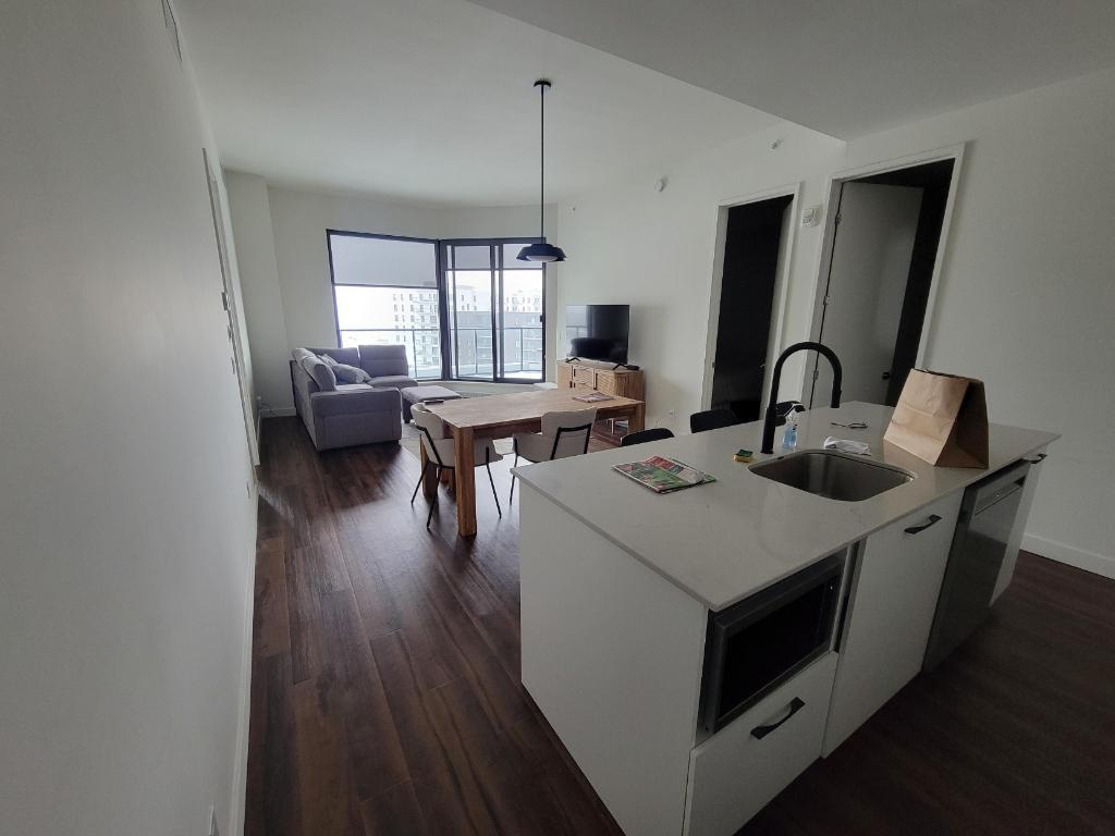 Superbe Condo 2 chambres prestige Le Huppé Situé tout prêt des galleries de la capitale - Cession de bail | 3200448