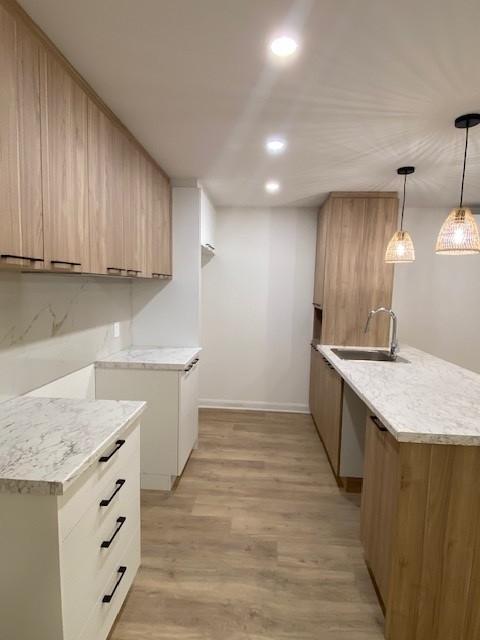 MAGNIFIQUE BACHELOR 3 ½ NEUF / 5 ÉLECTROMENAGERS NEUFS FOURNIS | 3198053