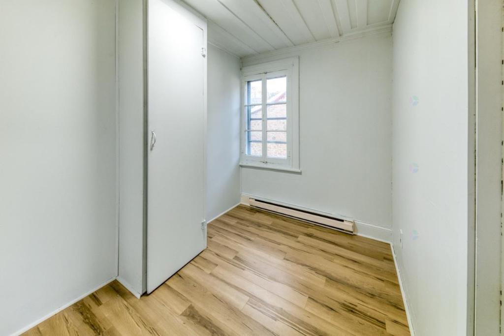 Grand 3 et demi à louer | 3199457