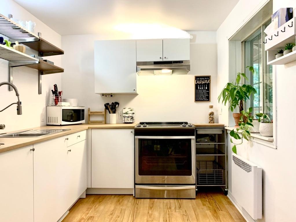 SUPERBE 3 1/2 TOUT INCLUS, MEUBLÉ SUR RUE PRIVÉE À VAL-DAVID | 3198183