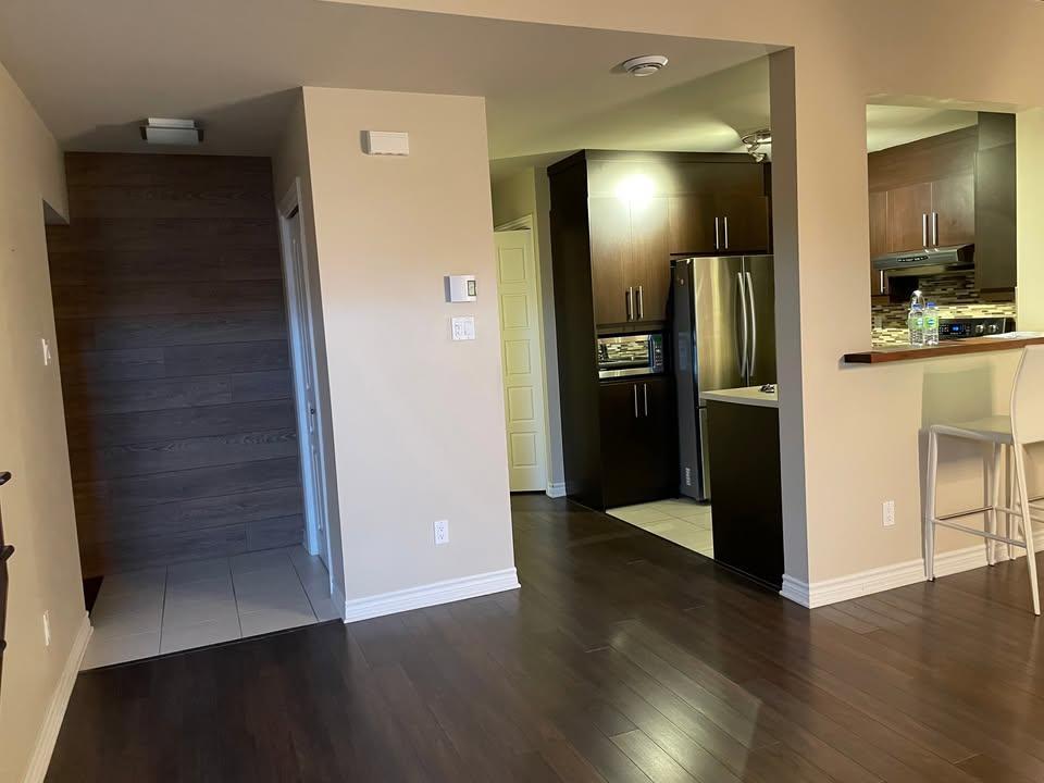 Grand 4 1/2 avec Mezzanine à louer ! | 3199012