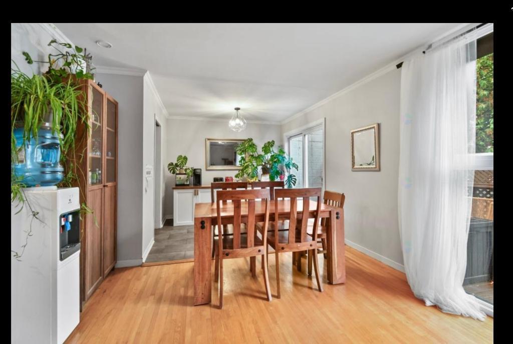 6 1/2 avec cour et garage - près du métro Longueuil | 3198240