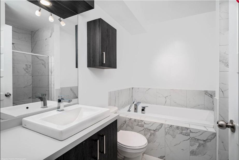 4,5 dans un Triplex à Ste-Rose (LAVAL) | 3199482