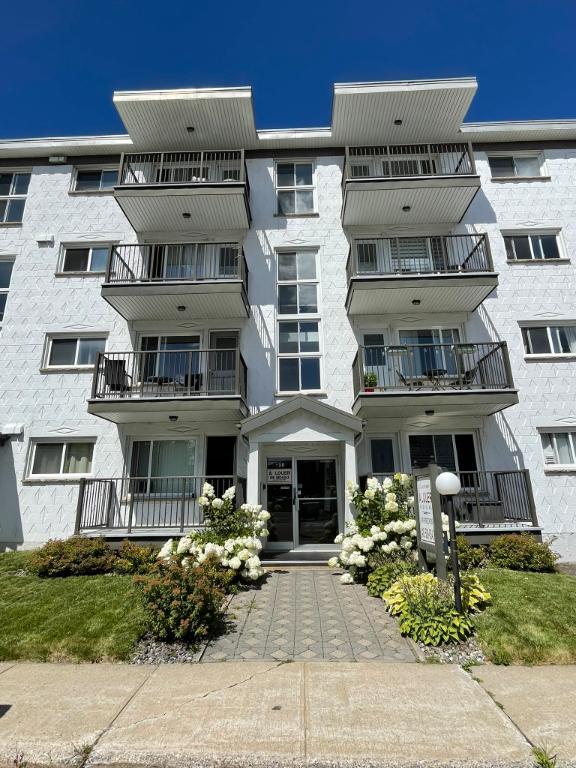 3 1/2 À Louer | 3199425