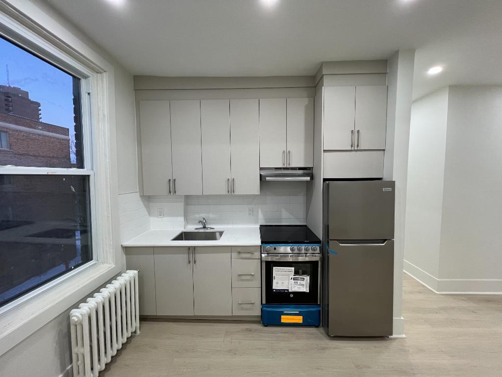 Appartement 3.5 rénové pour février 2026 - A louer • For Rent | 3199838