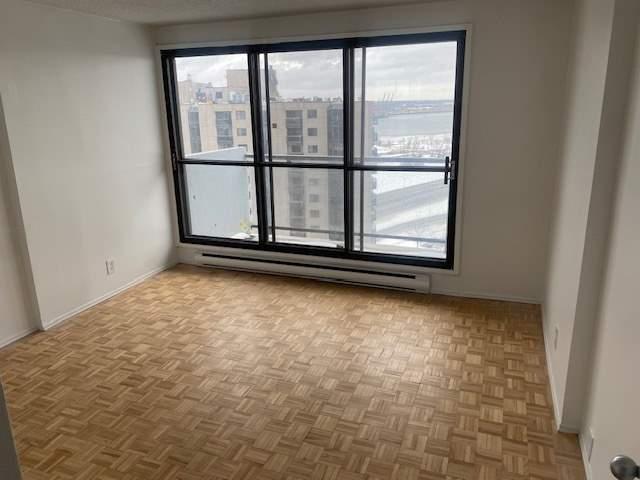 Spacieux appartement 4 ½ - 99 Place Charles-Lemoyne | 3199929