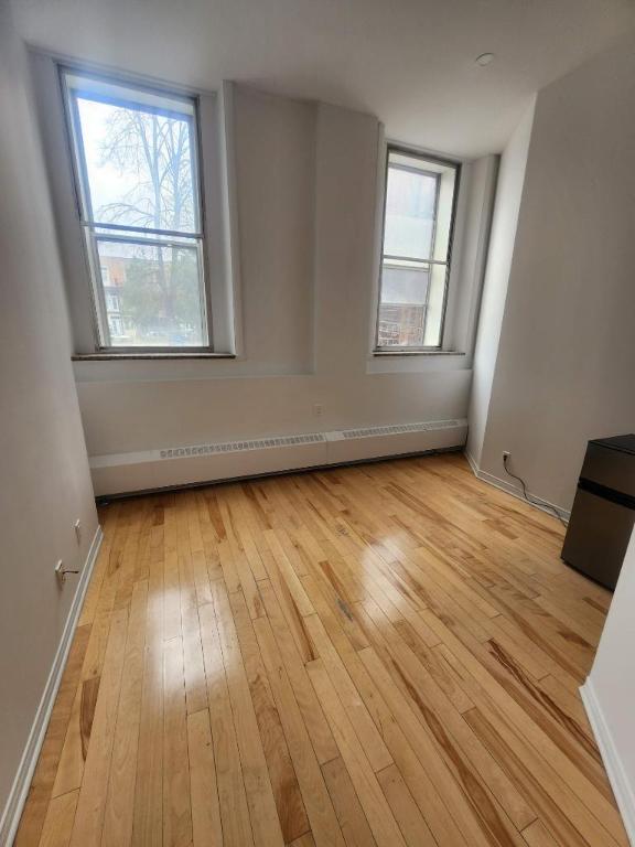 1 CH - 1 SDB - Montréal - $995 /mo | 3200202