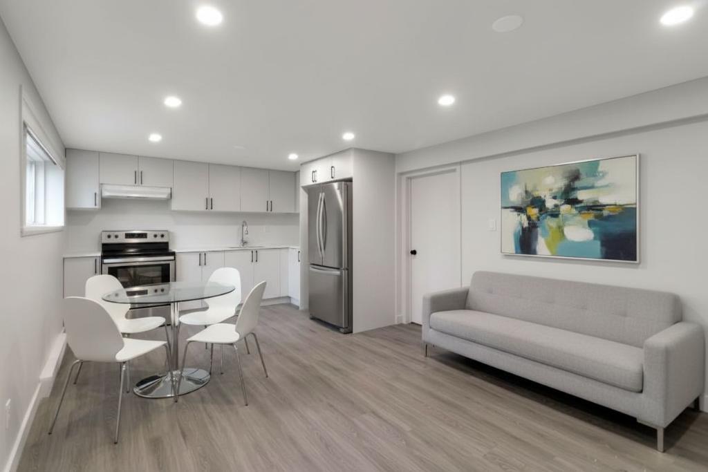 Appartement Renove dans le centre de Chateauguay | 3200249