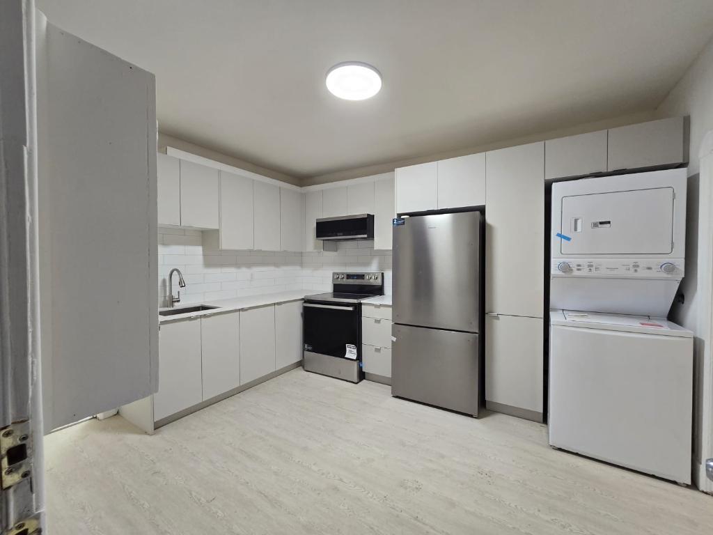 4 1/2 a louer Rosemont avec balcon et cour arrière | 3200280